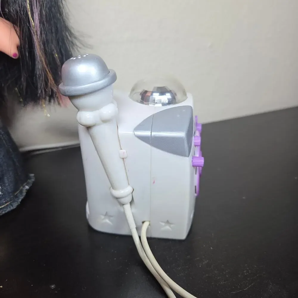 Vintage Bratz Big Babyz The Movie Karaoke Jade Doll with Karaoke Machine